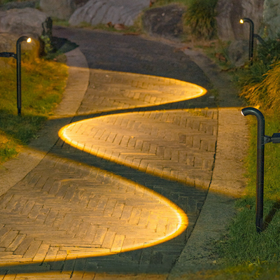 New Solar Lawn Lights – Outdoor Garden Decoration, Solar Stake Lights for Pathway & Roadway Lighting